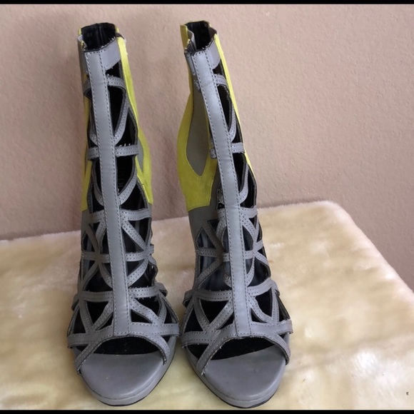 Paper Fox Bootie - Picture 3 of 3